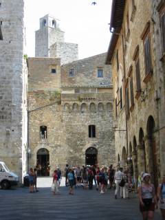 107-0786_img.jpg