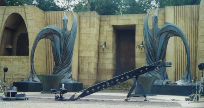 disney-dinotopia-set.jpg