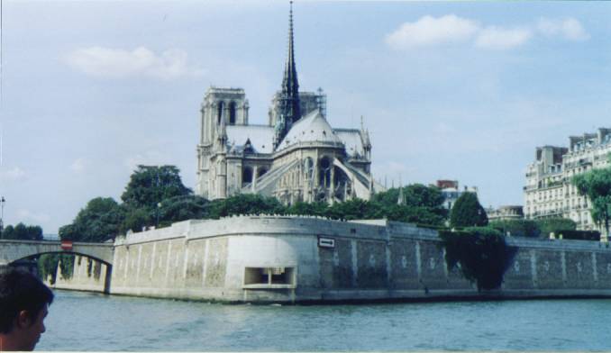 paris-notre-dame-water.jpg